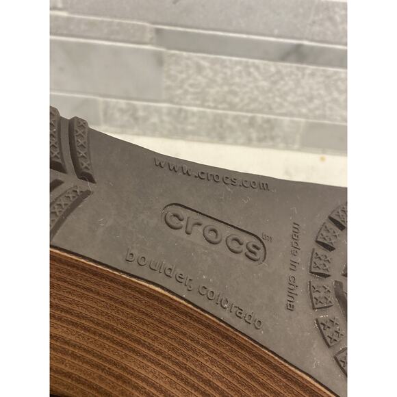 Crocs A-Leigh Closed Toe Wedge Brown Comfort Shoes Women's Size 7.5 READ - Picture 8 of 9